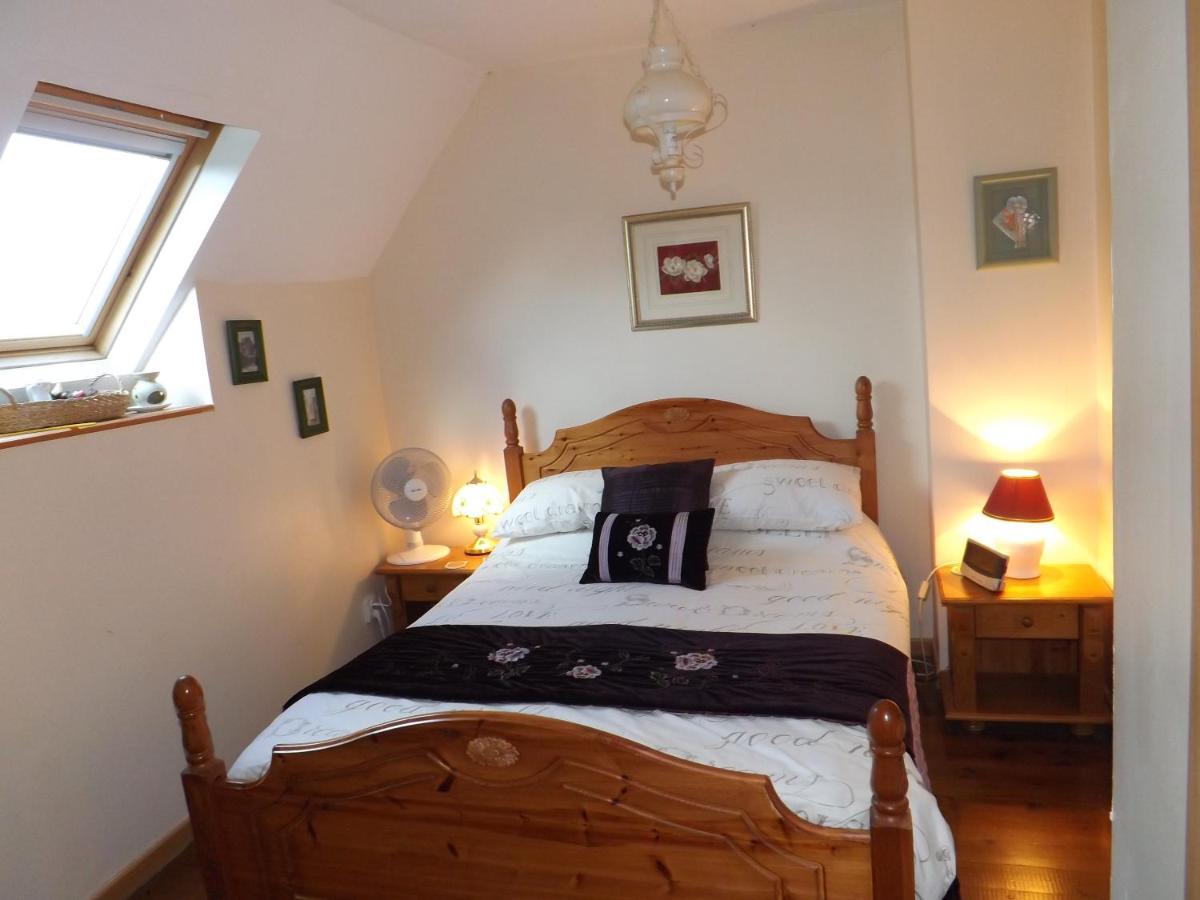 Beautiful 3-Bed Cottage In Passais-Villages Saint-Siméon Eksteriør billede