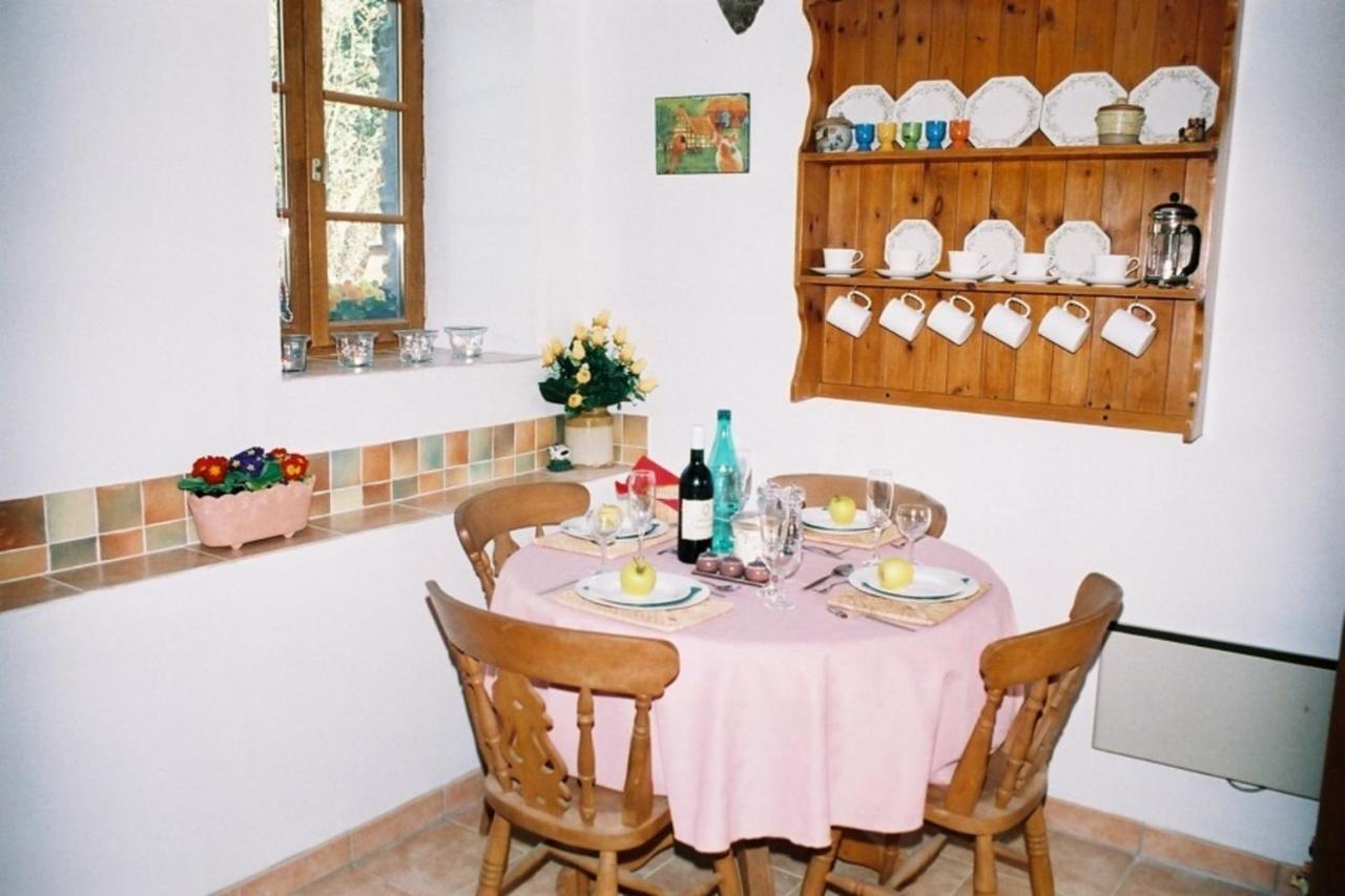 Beautiful 3-Bed Cottage In Passais-Villages Saint-Siméon Eksteriør billede